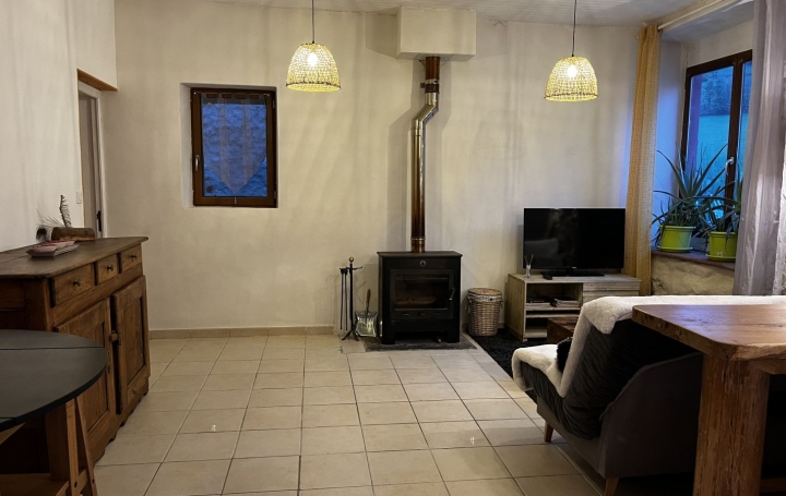 Maison ARNAVE (09400)  37 m2 550 € 