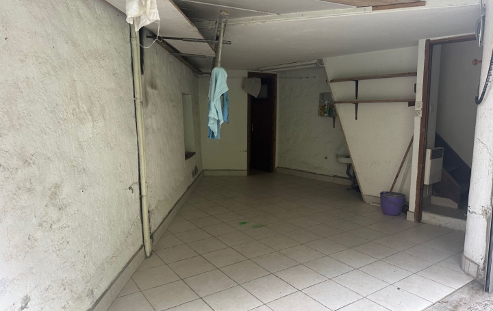 Studio FOIX (09000)  17 m2 65 000 € 