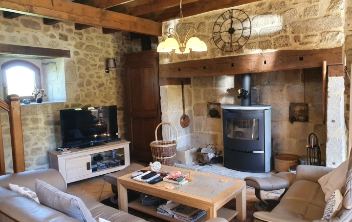 Maison AURIAC (19220)  105 m2 257 000 € 