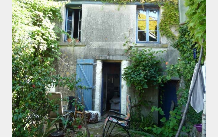 Maison LE HAM (53250)  100 m2 32 000 € 