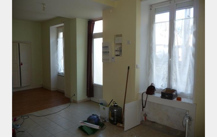 Maison de village CHAMPGENETEUX (53160)  55 m2 49 200 € 