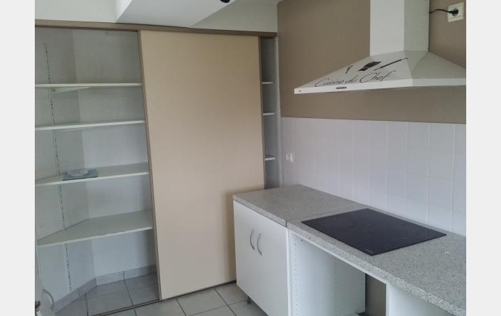 Réseau Immo-diffusion : Appartement P3  ETREPIGNEY  70 m2 530 € 