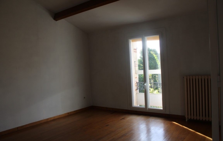 Maison de ville AGEN (47000)  220 m2 290 000 € 