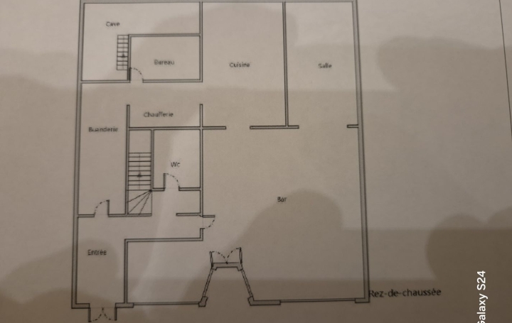 Immeuble VIRE (14500)  424 m2 212 000 € 