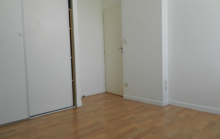 3 Pièces SAINT-LAURENT-DU-PONT (38380)  55 m2 743 € 