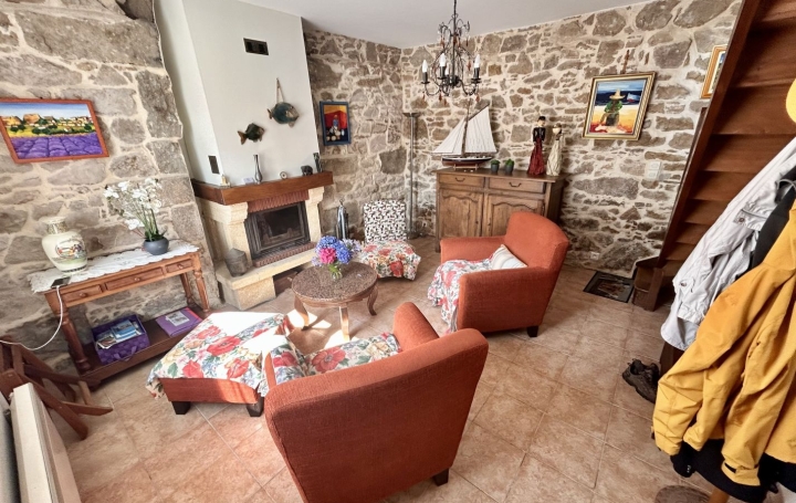 5 Pièces TREGASTEL (22730)  85 m2 230 000 € 