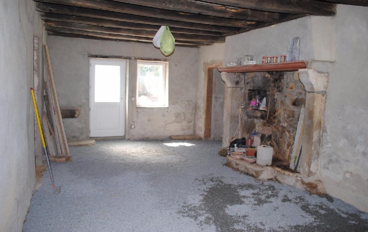 Maison CHENERAILLES (23130)  150 m2 95 920 € 