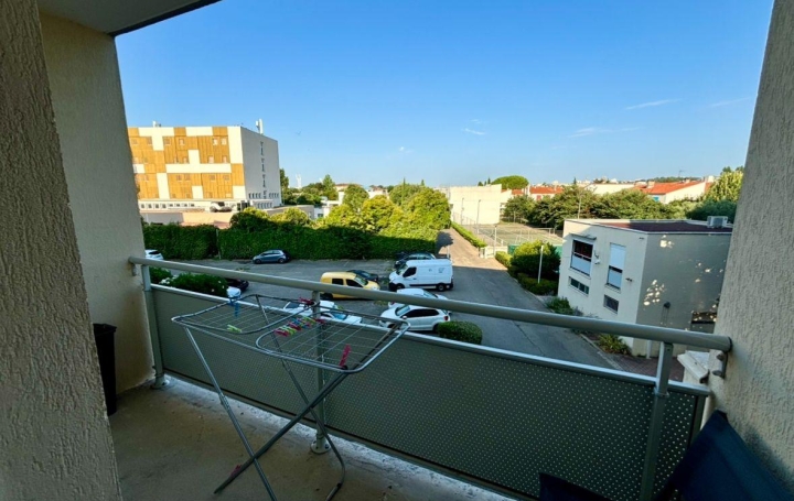 Studio NIMES (30900)  23 m2 53 000 € 