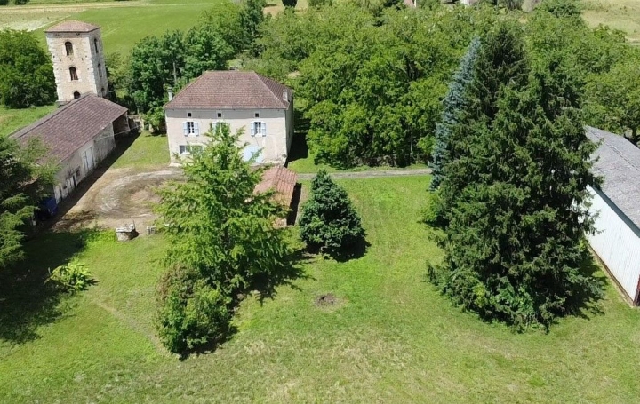 Domaine PUY-L'EVEQUE (46700)  160 m2 262 000 € 