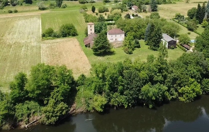 Domaine PUY-L'EVEQUE (46700)  160 m2 262 000 € 