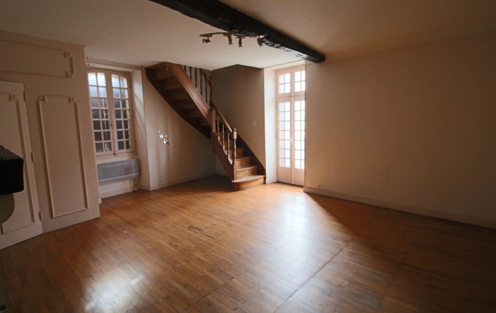 Maison PUY-L'EVEQUE (46700)  260 m2 116 600 € 