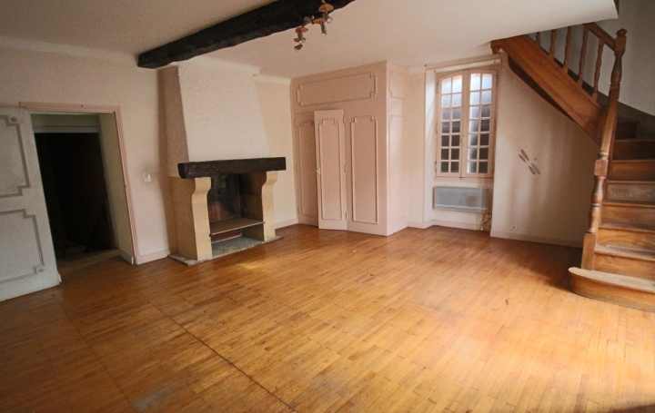 Maison PUY-L'EVEQUE (46700)  260 m2 116 600 € 