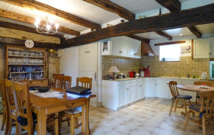 Maison CHAUNAY (86510)  150 m2 124 200 € 