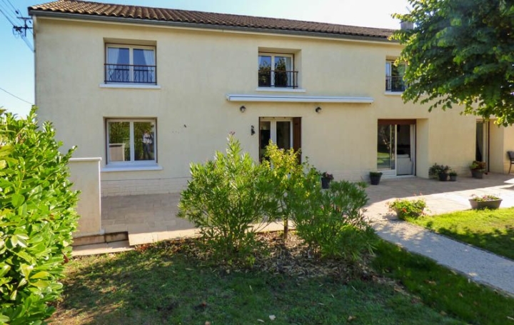 Maison SAUZE-VAUSSAIS (79190)  136 m2 233 600 € 