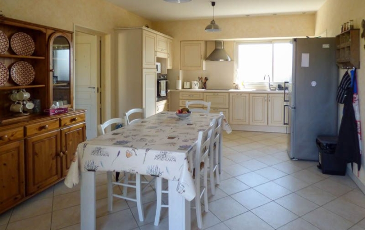 Maison SAUZE-VAUSSAIS (79190)  136 m2 233 600 € 