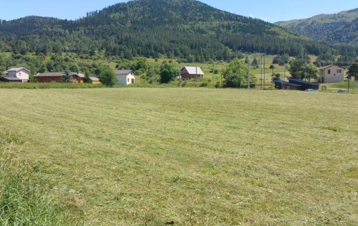 Réseau Immo-diffusion : Terrain  CAMURAC  5 638 m2 106 000 € 