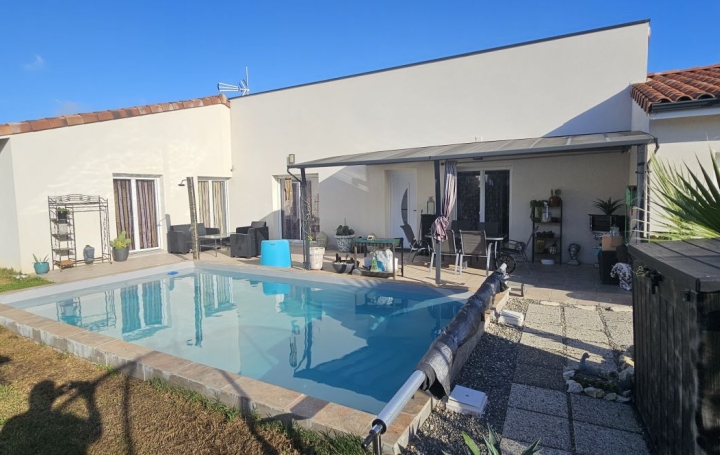 Maison LOMBEZ (32220)  140 m2 380 000 € 