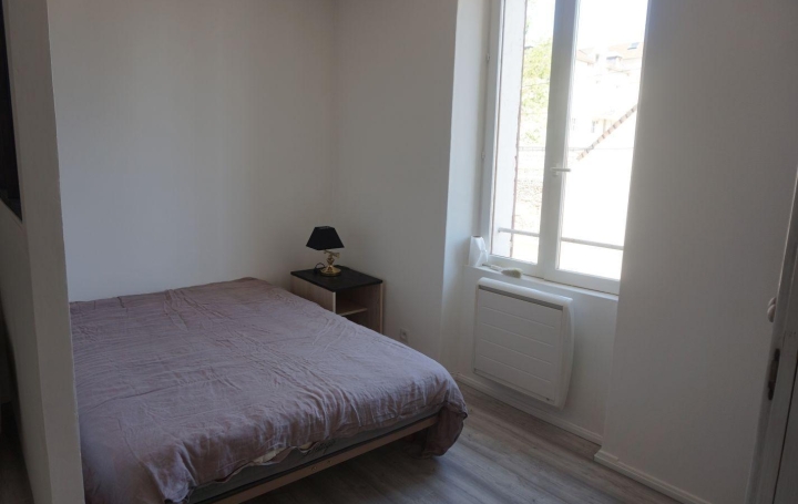 1 Pièce SENS (89100)  31 m2 480 € 