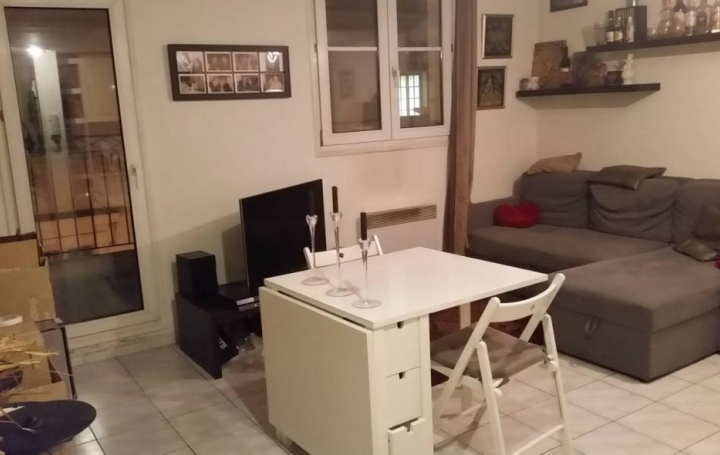 Réseau Immo-diffusion : Appartement P2  MARSEILLE 6ème 35 m2 675 € 