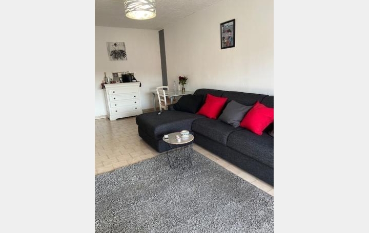 2 Pièces MARSEILLE (13013)  53 m2 635 € 