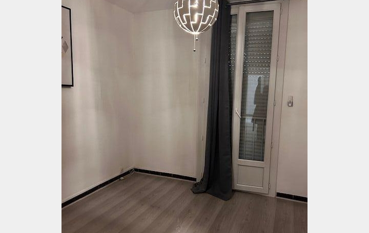 3 Pièces MARSEILLE (13012)  57 m2 890 € 