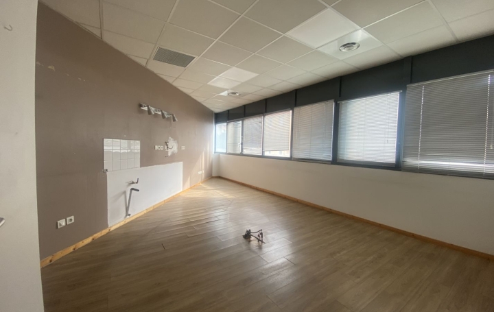 Local commercial MARSEILLE (13013)  68 m2 175 000 € 