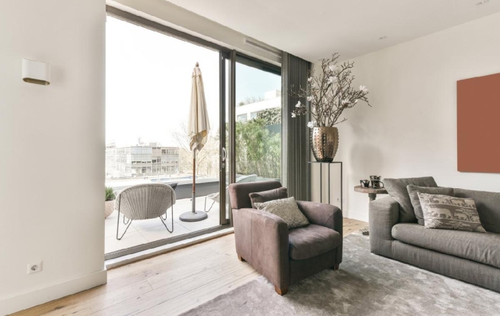 Réseau Immo-diffusion : Appartement P2  ROQUETTES  45 m2 219 900 € 