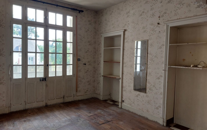 Maison BOUSSAC (23600)  115 m2 77 000 € 