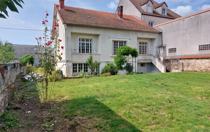 Maison BOUSSAC (23600)  115 m2 77 000 € 