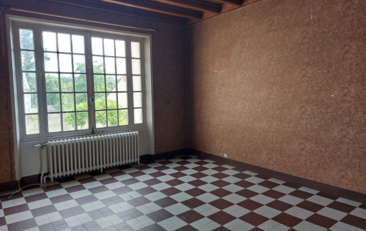 Maison BOUSSAC (23600)  115 m2 77 000 € 