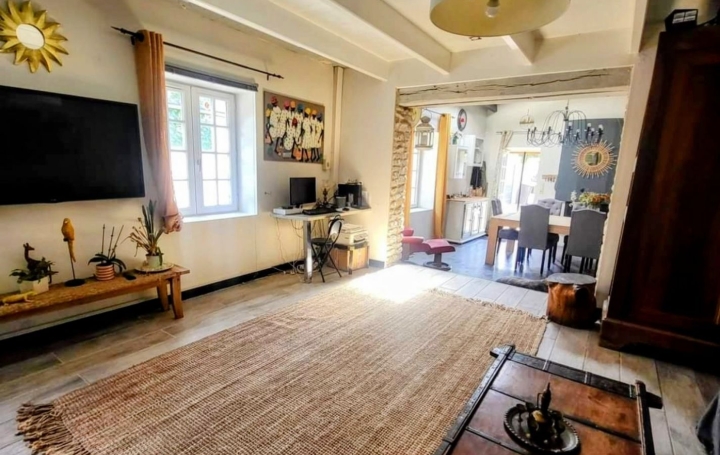 Maison LA JARRIE (17220)  127 m2 379 600 € 