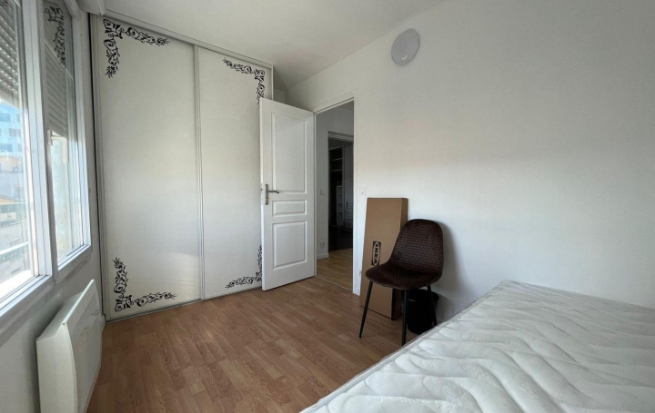 1 Pièce BOBIGNY (93000)  101 m2 525 € 