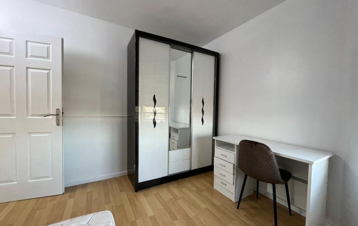 1 Pièce BOBIGNY (93000)  101 m2 525 € 