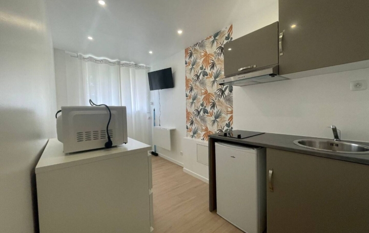 Réseau Immo-diffusion : Studio  PONTOISE  14 m2 625 € 