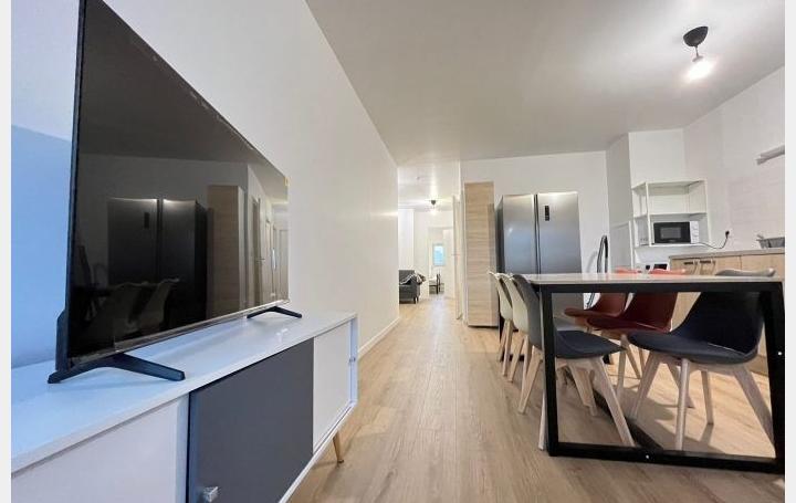 1 Pièce SAINT-DENIS (93200)  10 m2 600 € 