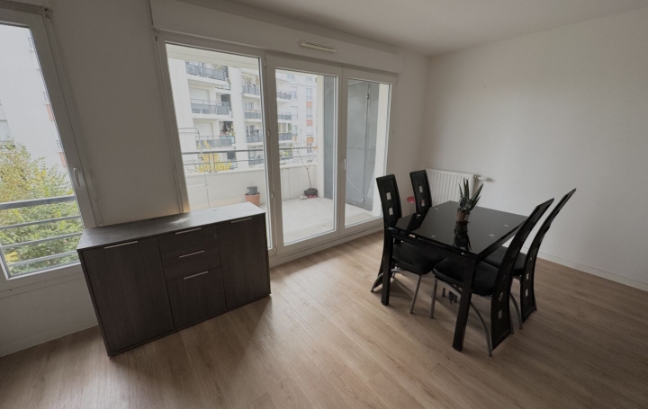 Réseau Immo-diffusion : Appartement P3  ROMAINVILLE  64 m2 1 400 € 