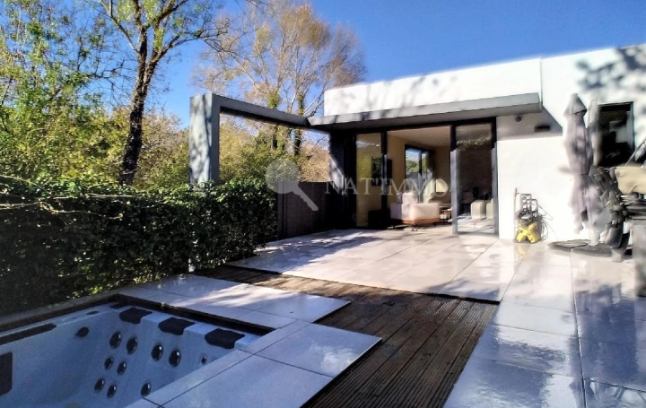 Réseau Immo-diffusion : Maison  VALBONNE  150 m2 735 000 € 