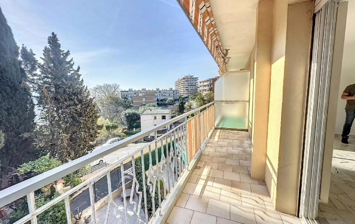 Réseau Immo-diffusion : Appartement P3  LE CANNET  72 m2 294 000 € 