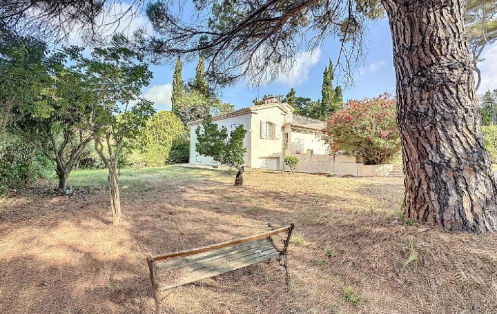 Maison MOUGINS (06250)  170 m2 830 000 € 