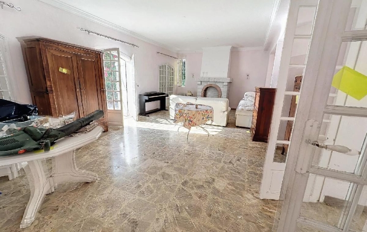 Maison MOUGINS (06250)  170 m2 830 000 € 