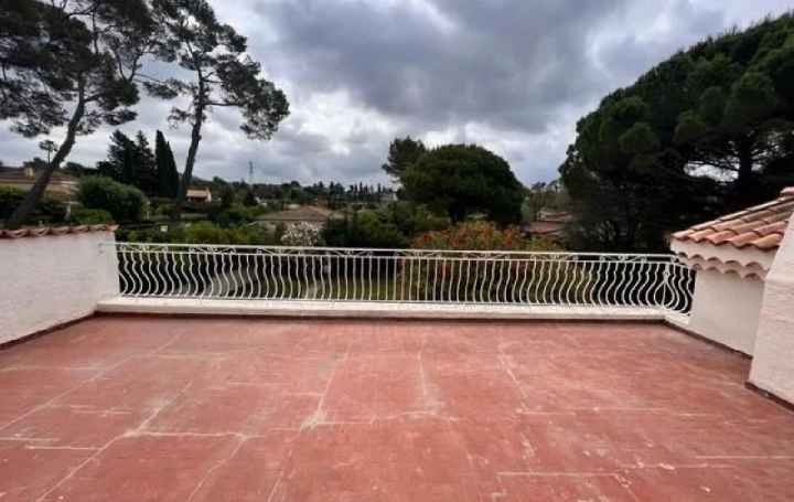 Maison MOUGINS (06250)  170 m2 830 000 € 