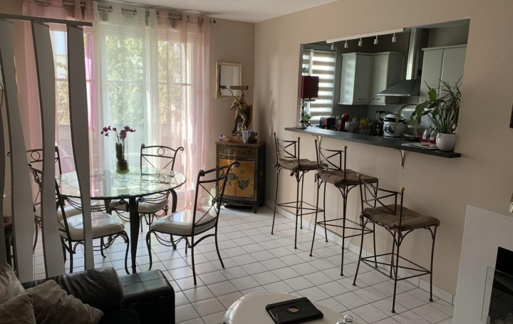 Réseau Immo-diffusion : Appartement P3  LE PLESSIS-BOUCHARD  64 m2 265 000 € 