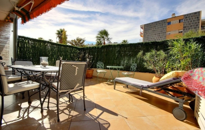 2 Pièces CANNES (06400)  35 m2 279 000 € 