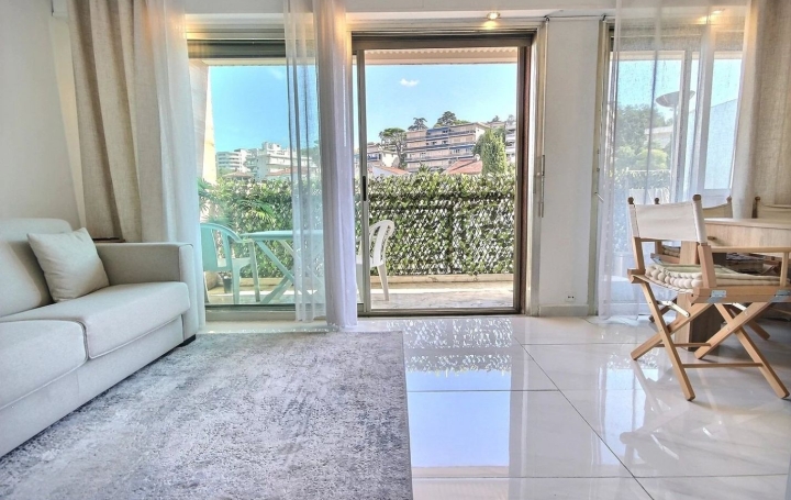 2 Pièces CANNES (06400)  33 m2 269 000 € 