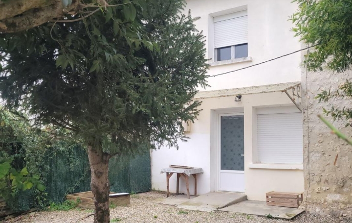 Réseau Immo-diffusion : Maison de village  LAPARADE  82 m2 55 000 € 