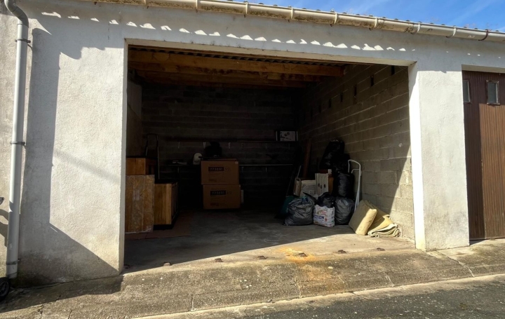 Garage TONNEINS (47400)  30 m2 18 000 € 