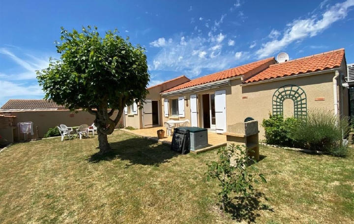 Réseau Immo-diffusion : Maison  LANDEVIEILLE  74 m2 239 850 € 