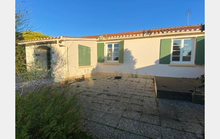 Réseau Immo-diffusion : Maison  BREM-SUR-MER  77 m2 195 750 € 