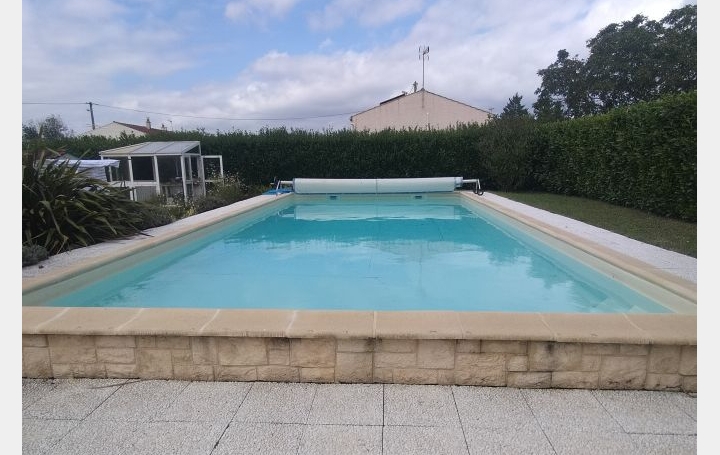 Maison XANTON-CHASSENON (85240)  139 m2 245 000 € 