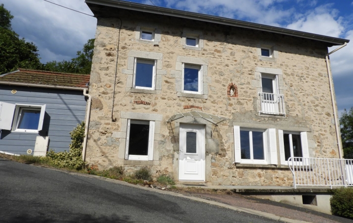 Maison de village CHABRELOCHE (63250)  74 m2 89 900 € 